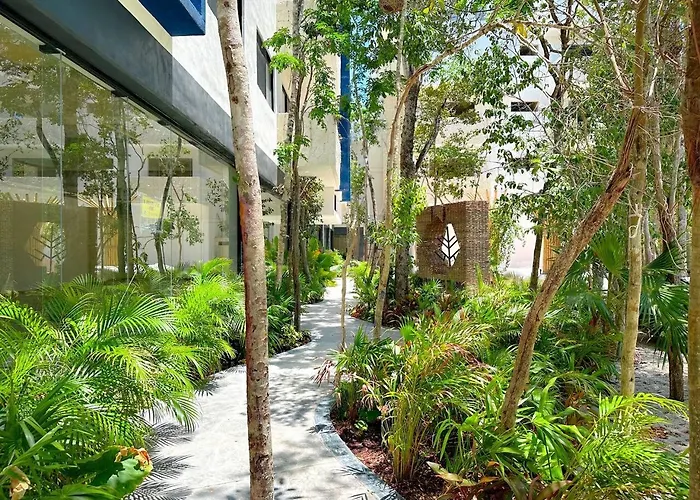 King With Private Balcony, Gym, Rooftop Pool Сasa de vacaciones *
