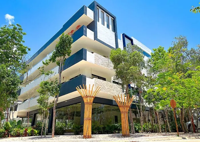 King With Private Balcony, Gym, Rooftop Pool Сasa de vacaciones *