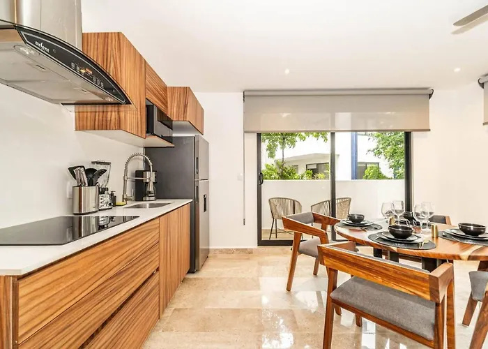 Сasa de vacaciones King With Private Balcony, Gym, Rooftop Pool *