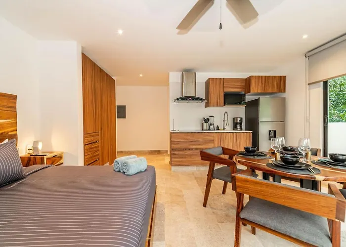 King With Private Balcony, Gym, Rooftop Pool * Tulum