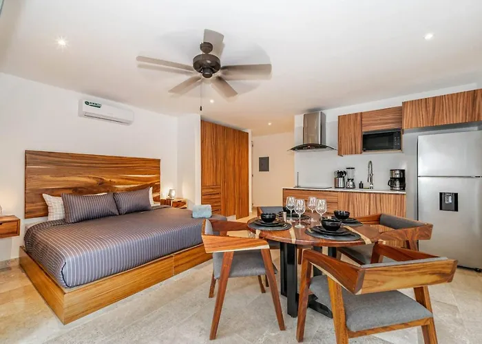 King With Private Balcony, Gym, Rooftop Pool * Tulum